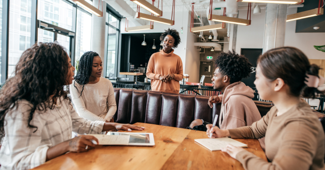 HOW TO IMPROVE YOUR COMMUNICATION SKILLS